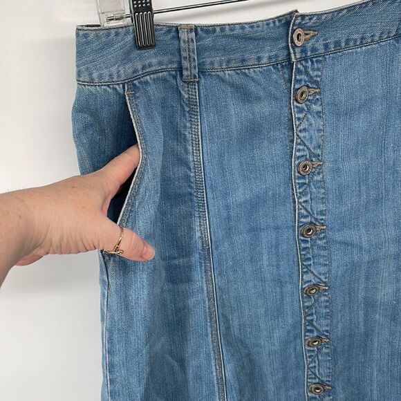 Eddie Bauer denim midi skirt front button 100% cotton EUC 8 jean jeans a-line - Picture 3 of 8